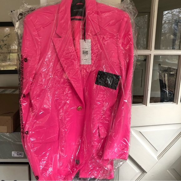 Retrofete Kristen Single-Breasted Woven Cutaway Blazer - Picture 8 of 11